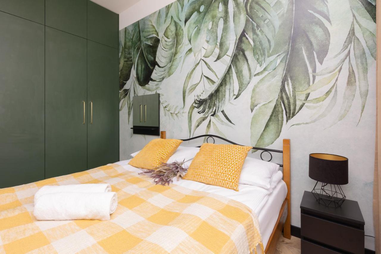 Home Factory Estate Praga Kotsisa By Noclegi Renters Varsovie Extérieur photo